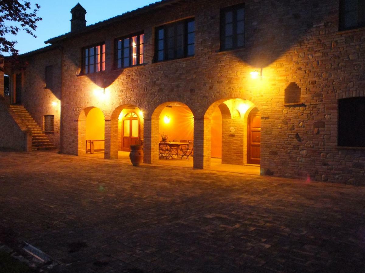 Agriturismo Wine Casale Villa Chiara Torgiano Exteriör bild