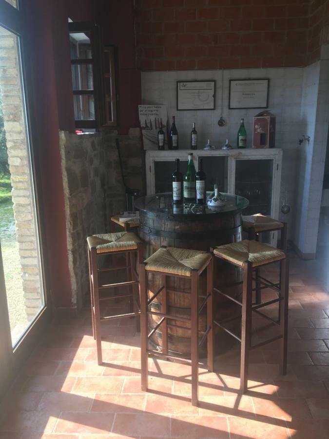 Agriturismo Wine Casale Villa Chiara Torgiano Exteriör bild